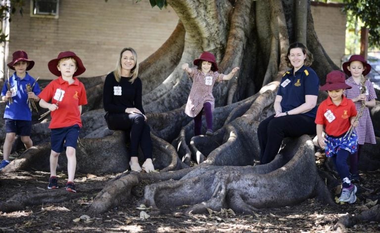 Students quit classroom for great outdoors