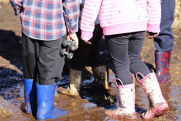 Social learning for The Science of Mud Play