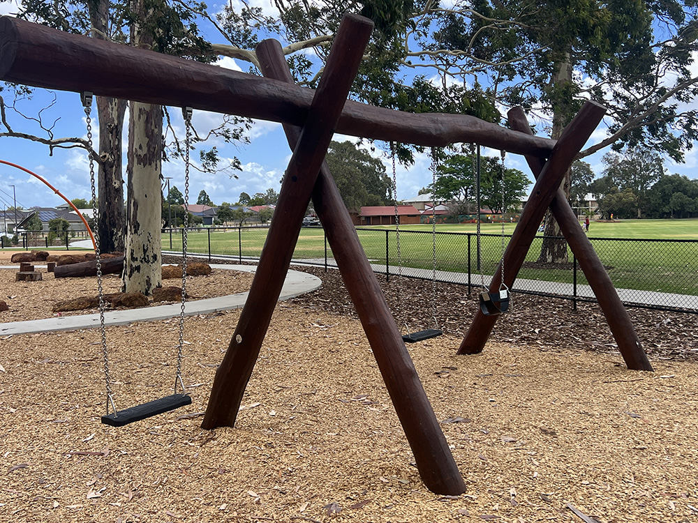 Maniana Park Playground swings
