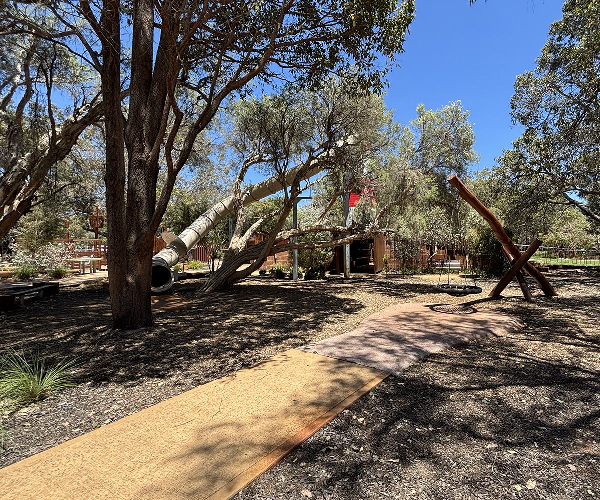 Pias Place Whiteman Park swing