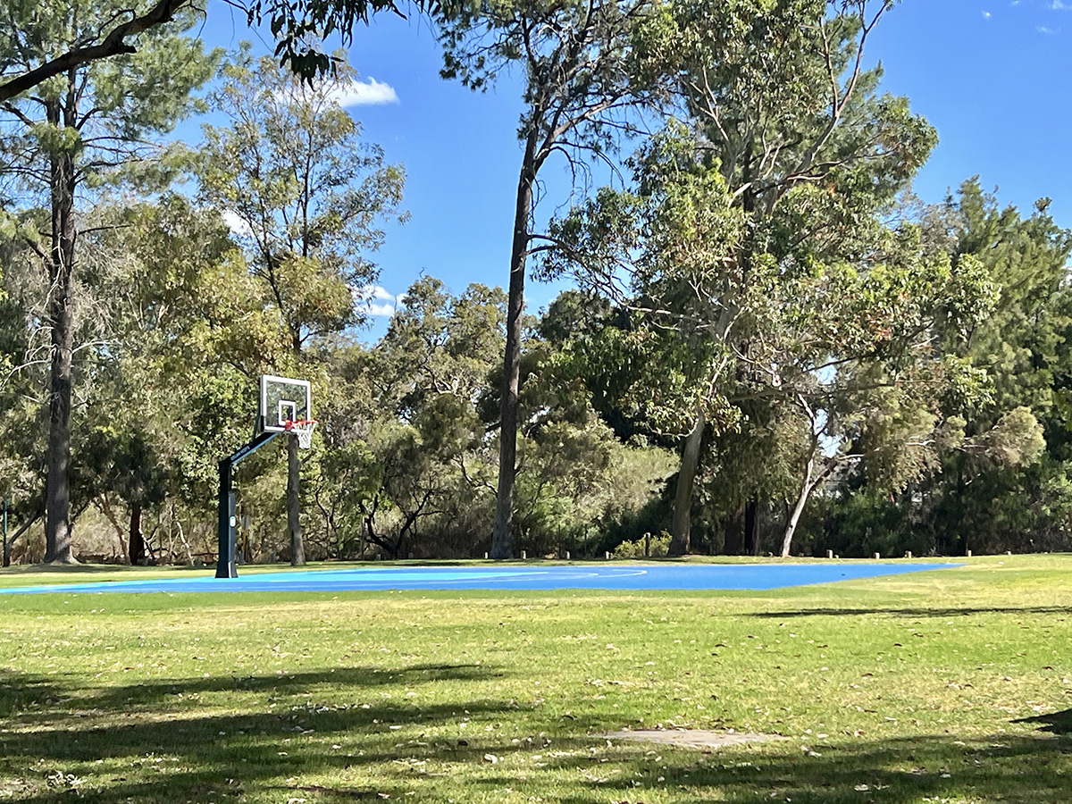 Tomato Lake basketball court