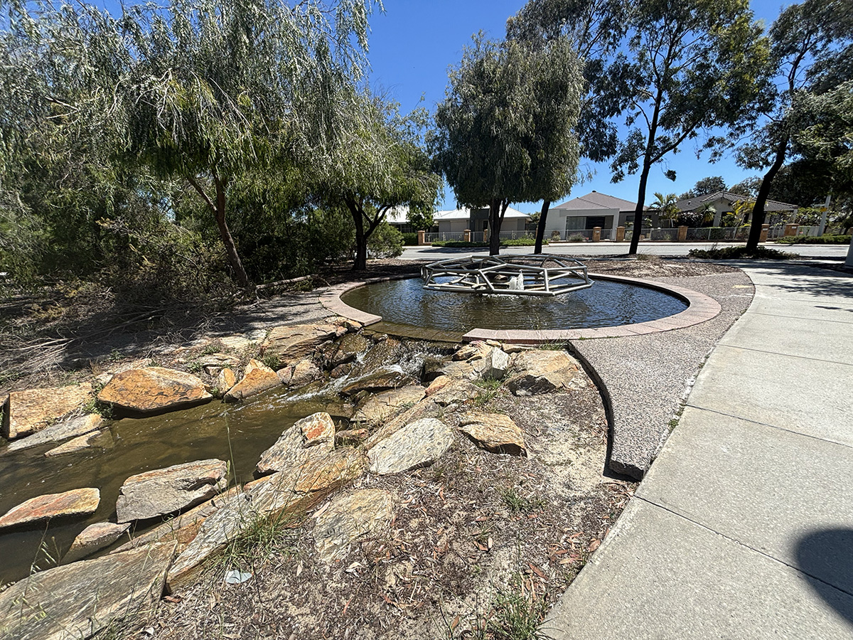 Water Feature at Discovery Park Banksia Grove