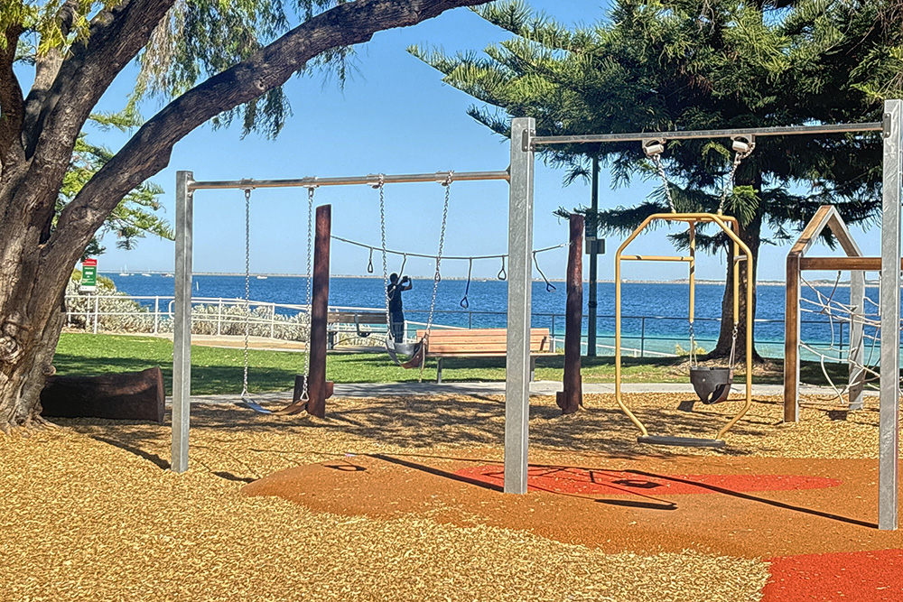 Churchill Park Rockingham swings