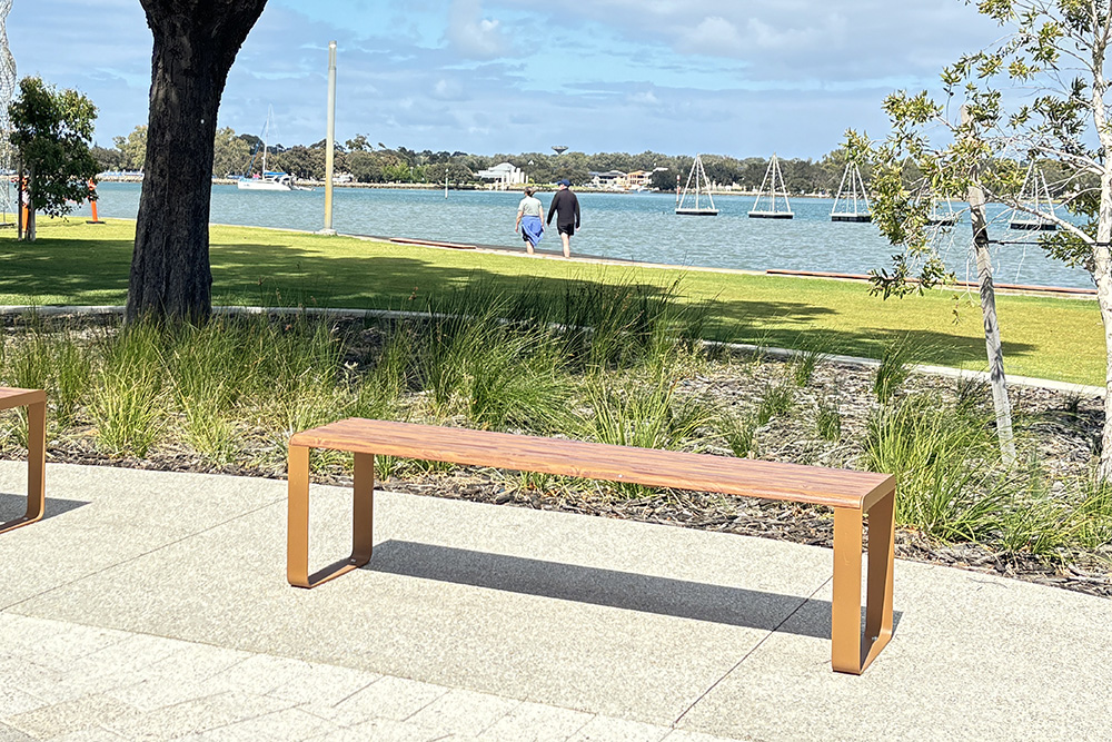 Eastern Foreshore Reserve Mandurah seating