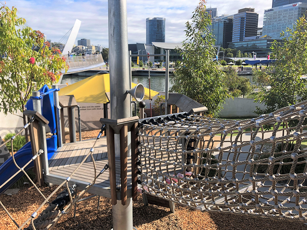 Island Playground Elizabeth Quay bridge