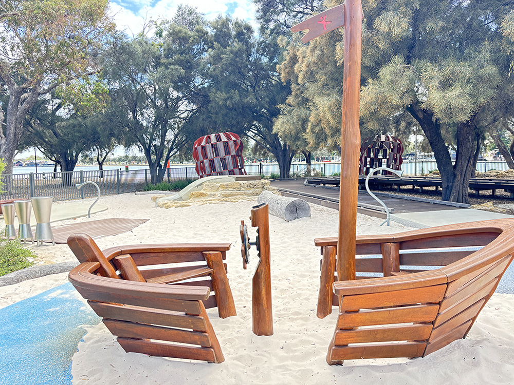 Koolaanga Waabiny Playground fenced playground