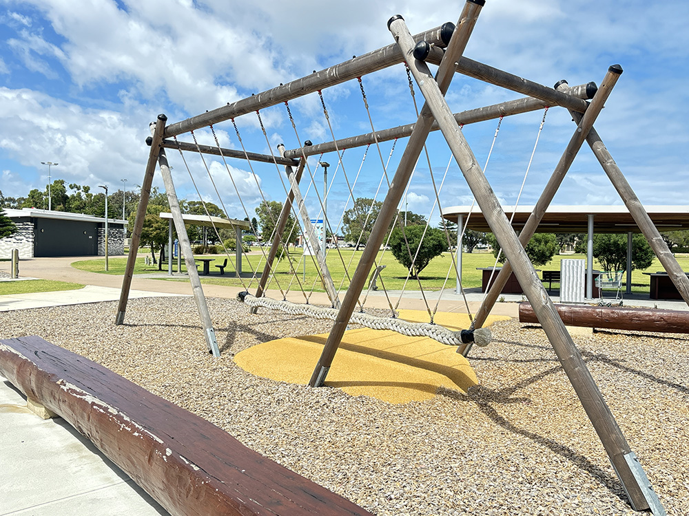 Koolaanga Waabiny rope balancing equipment