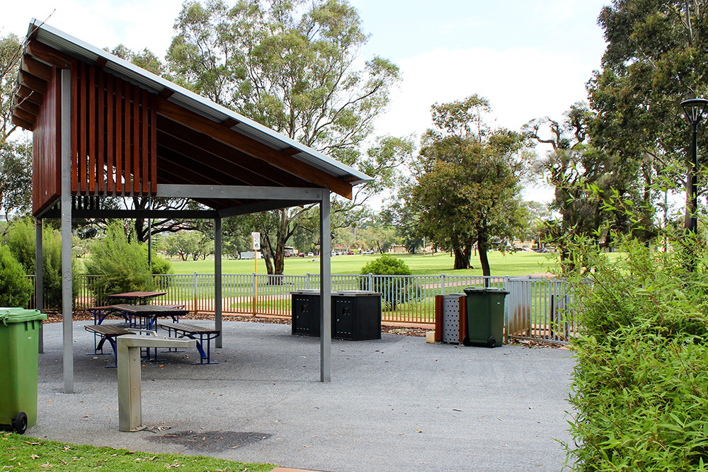 Yokine Playground-bbq and seating area
