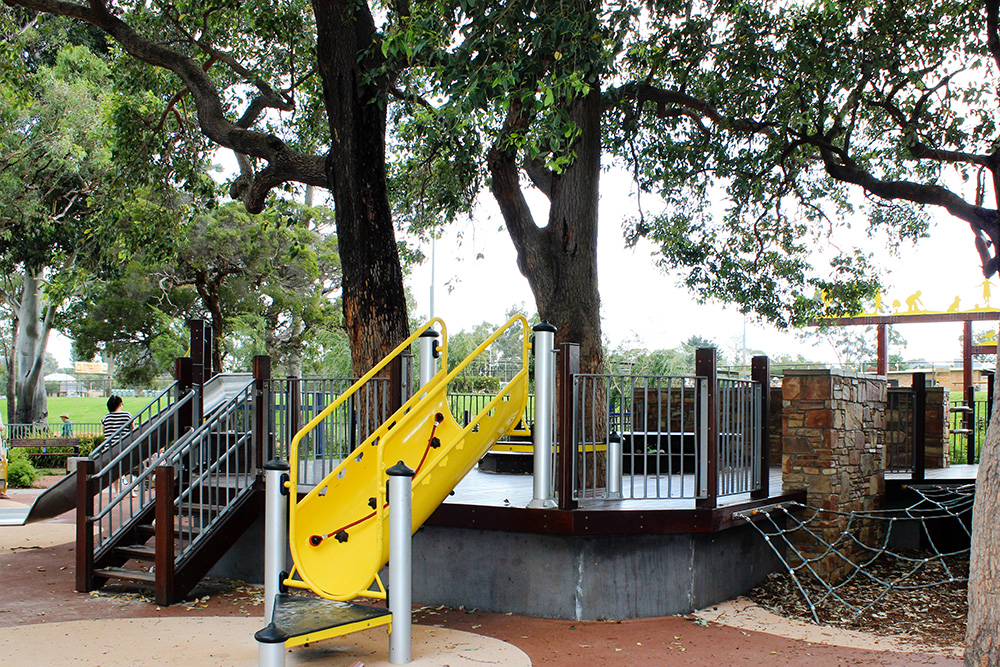 Yokine Playground-platform and climbing area