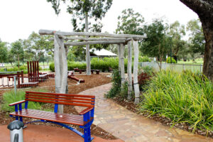 Yokine Playground-seat with overview