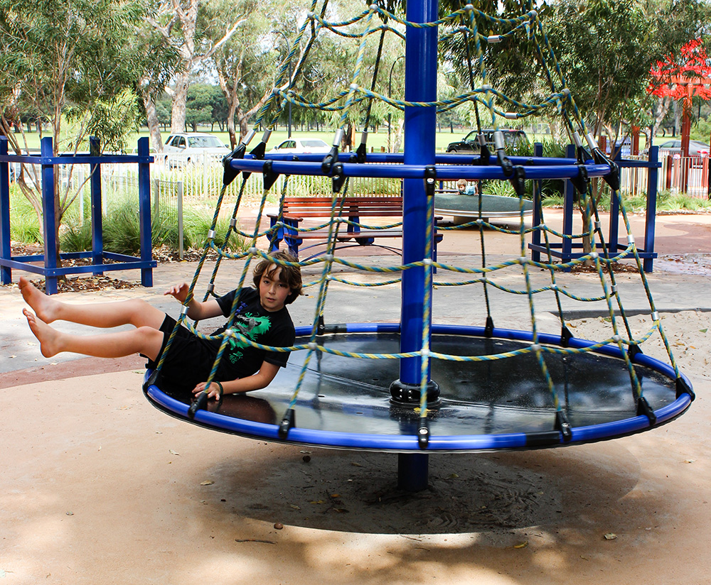 Yokine Playground- spinning climber