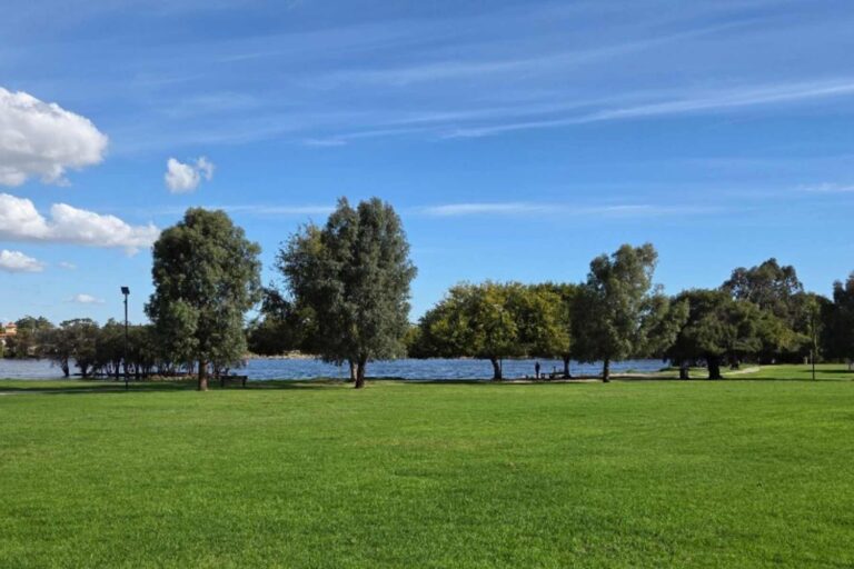 Riverside Gardens