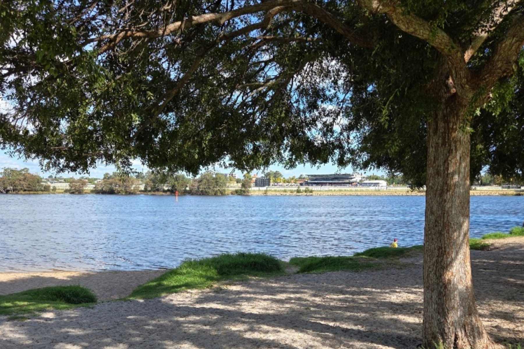 Riverside Gardens Bank