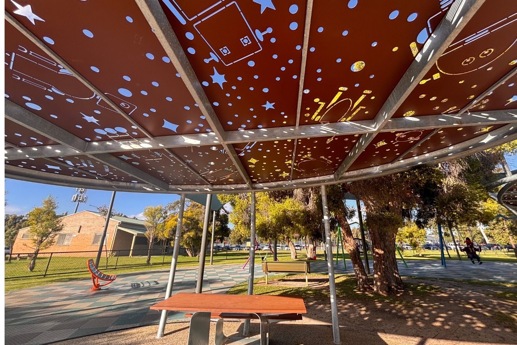 Bob Gordon Playground picnic amenity